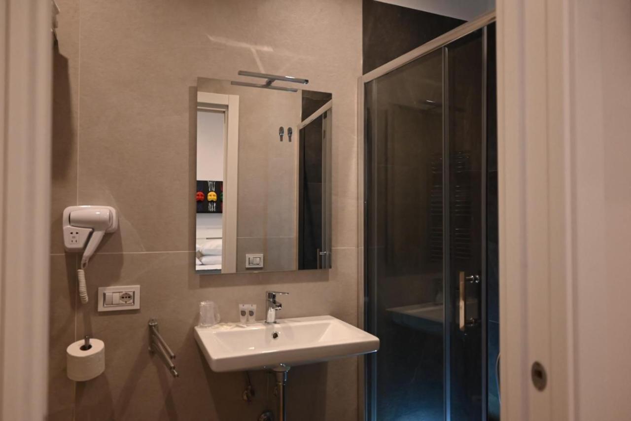 B&B Palazzina Avallone เนเปิลส์ ภายนอก รูปภาพ
