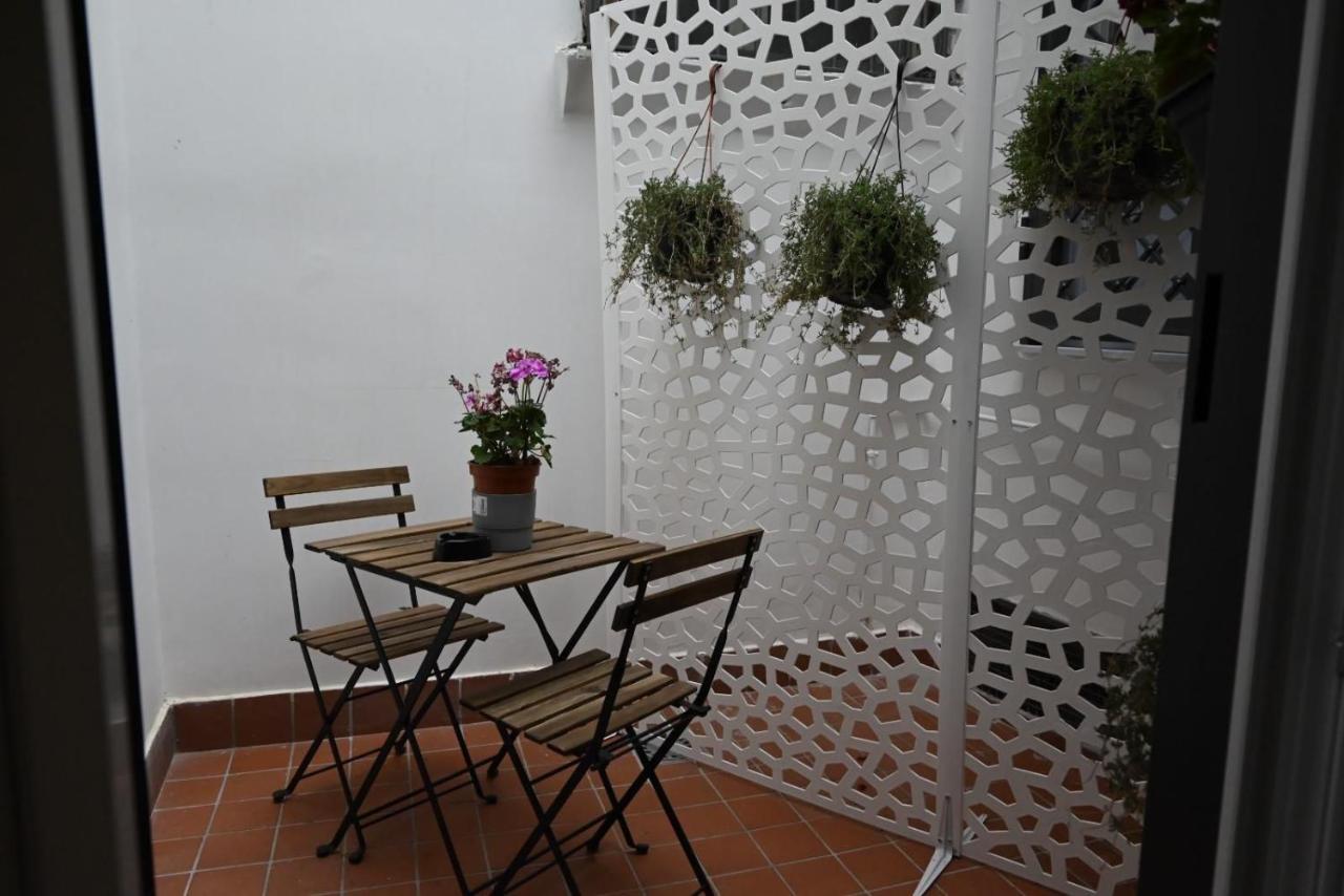 B&B Palazzina Avallone เนเปิลส์ ภายนอก รูปภาพ